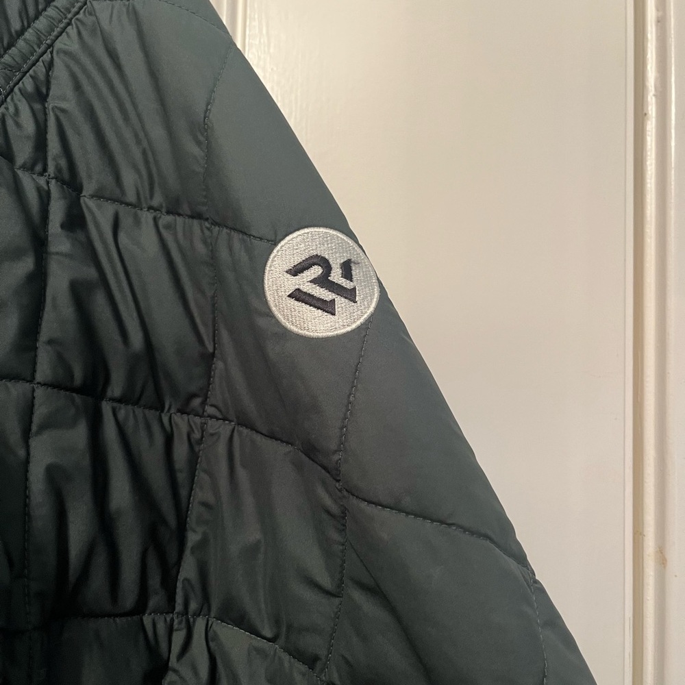 Patagonia Men's Dark Green Quilted Bomber Jacket - Picture 2 of 3